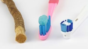 Зубная щетка – она и в Африке…