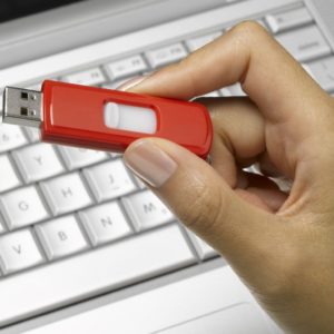 USB флешка: проблемы подключения к компьютеру 