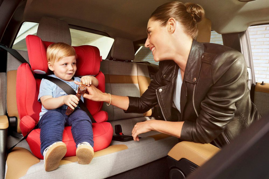 Правила крепления детских кресел в автомобиле -